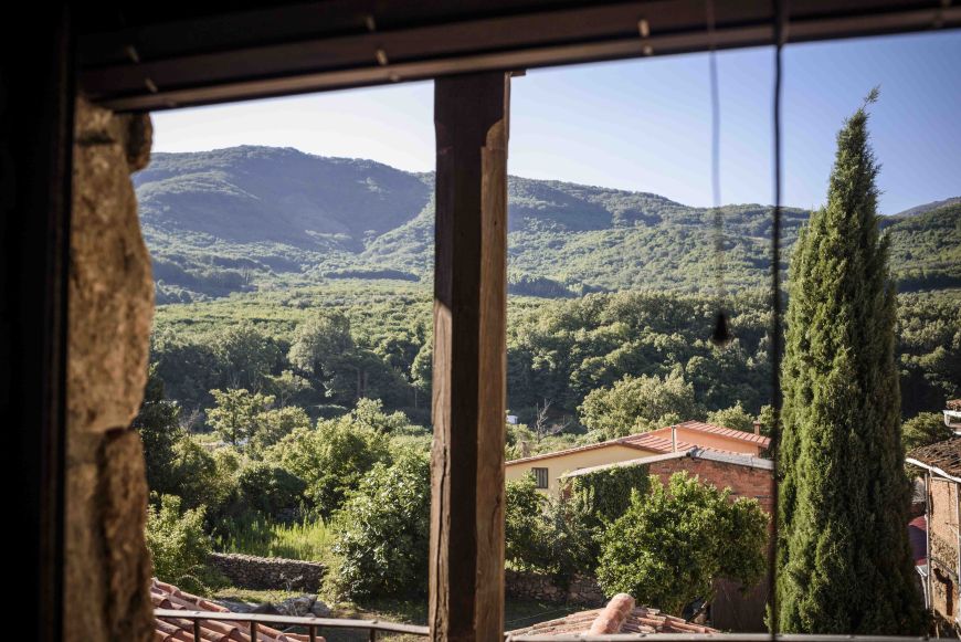 Dormir en Valle del Jerte vistas ventana