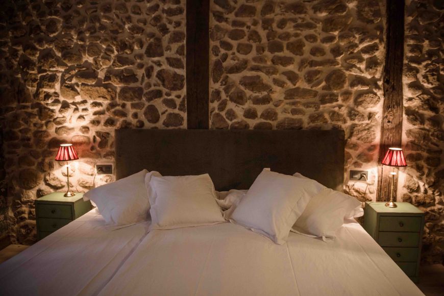 Dormir en Valle del Jerte cama